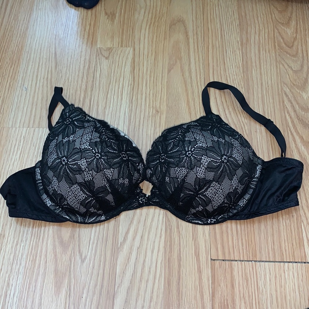 Floral Bra - Picture 1 of 1